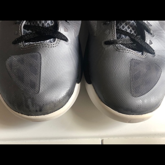 Women’s Nike Zoom Hyperspike volleyball shoe - Picture 4 of 7